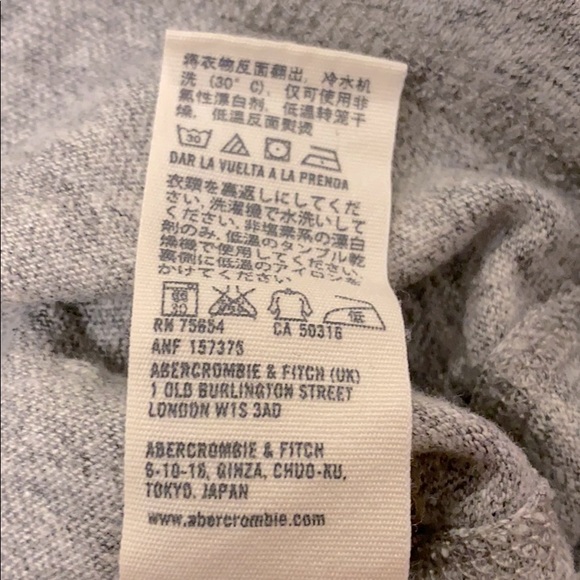 ❤️ Abercrombie and Fitch Vintage Logo Tee - Picture 5 of 6